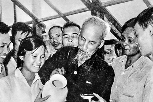 Một số nhiệm vụ, giải pháp về phát huy dân chủ, chăm lo đời sống nhân dân