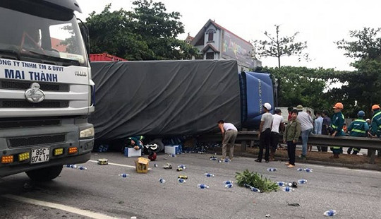 TNGT 5 người chết ở Hải Dương: Hồi chuông cảnh báo về việc quản lý các phương tiện giao thông