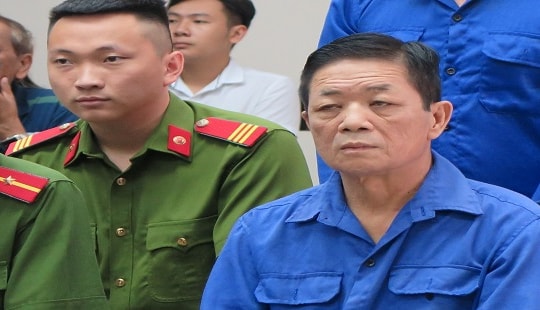 Xét xử Hưng “kính” cùng đồng phạm cưỡng đoạt tài sản tại chợ Long Biên