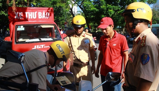 TT-Huế: Triển khai giải pháp giảm thiểu tai nạn giao thông