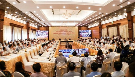 Thủ tướng: Xử lý nghiêm các trường đại học "hữu danh vô thực"