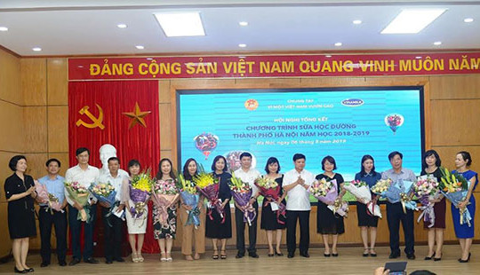 Hơn 1 triệu trẻ mẫu giáo và học sinh tiểu học Hà Nội tham gia chương trình Sữa học đường