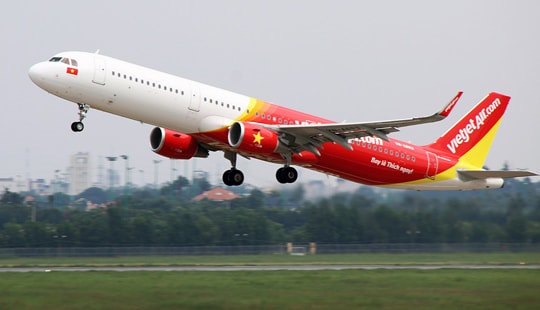 Ảnh hưởng của biểu tình, tạm ngừng khai thác chuyến bay đến và đi Hong Kong