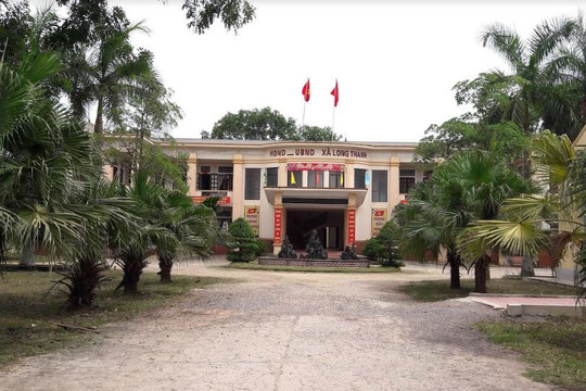 Dân “oằn mình” với các khoản đóng góp ở địa phương