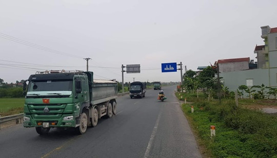 Lực lượng chức năng tỉnh Hà Nam ra quân xử lý quyết liệt tình trạng xe quá tải, cơi nới