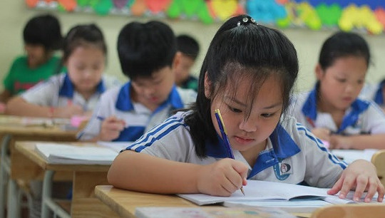 Nhà trường tăng học phí phải được sự đồng thuận của tất cả phụ huynh học sinh