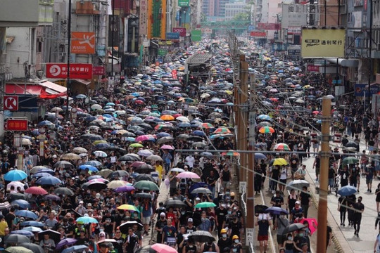 Biểu tình ở Hong Kong: 748 đối tượng quá khích bị bắt giữ