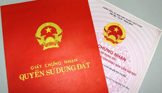 Kiểm tra việc thu hồi sổ đỏ đã cấp cho người dân