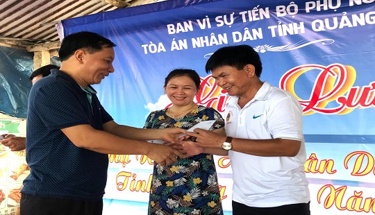 Ban Vì sự tiến bộ phụ nữ TAND tỉnh Quảng Ngãi tổ chức tọa đàm, giao lưu