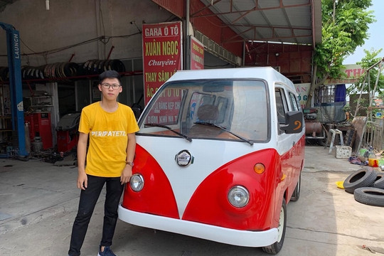 Nam sinh lớp 12 tiếp tục “trình làng” xe ô tô năng lượng mặt trời