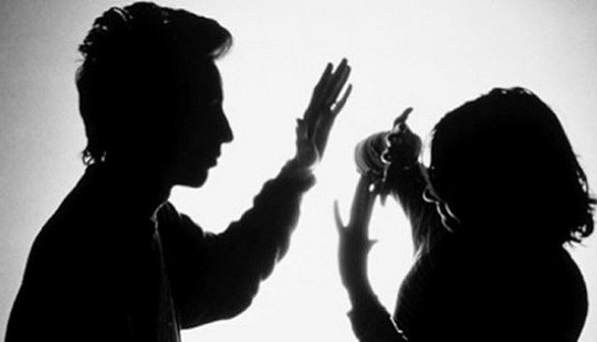 Bạo lực gia đình: Xã hội cần lên án và xóa bỏ