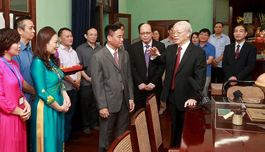 Học Bác phải ngấm vào trong tim, biến thành những việc làm cụ thể có lợi cho dân, cho nước