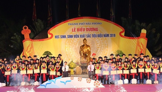 Hải Phòng biểu dương 120 học sinh, sinh viên xuất sắc tiêu biểu