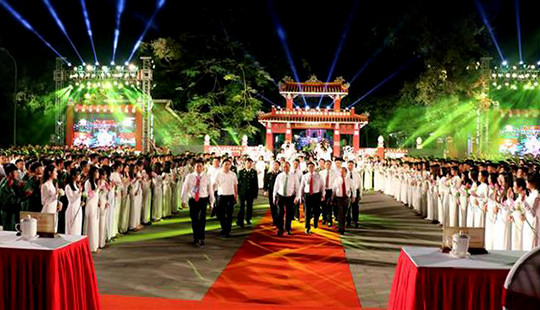 Lãnh đạo Đảng, Nhà nước dự chương trình cầu truyền hình trực tiếp “Bài ca kết đoàn”