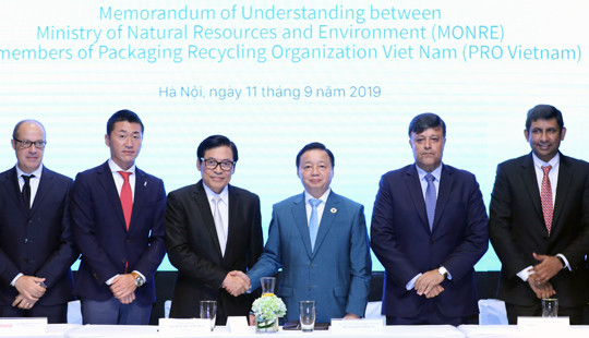 Hợp tác vì môi trường bền vững