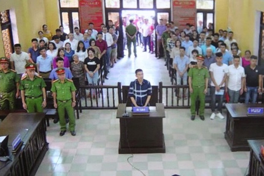 Trần Đình Sang lĩnh 2 năm tù giam