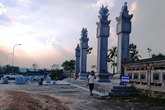 Văn Miếu Vĩnh Phúc: Đội vốn hơn 300 tỷ, xây 7 năm chưa xong, ai chịu trách nhiệm?