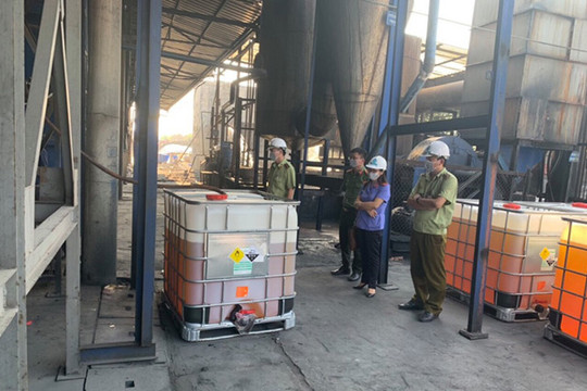 Tiêu hủy hơn 11 nghìn lít xăng kém chất lượng