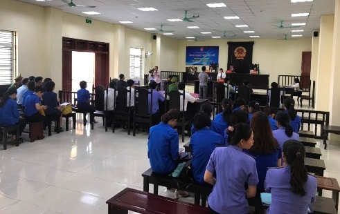 Chi đoàn TAND tỉnh Thanh Hóa tổ chức phiên tòa giả định