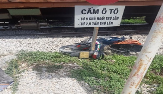 Liên tiếp xảy ra tai nạn đường sắt, “điểm đen” nguy hiểm cần xóa bỏ