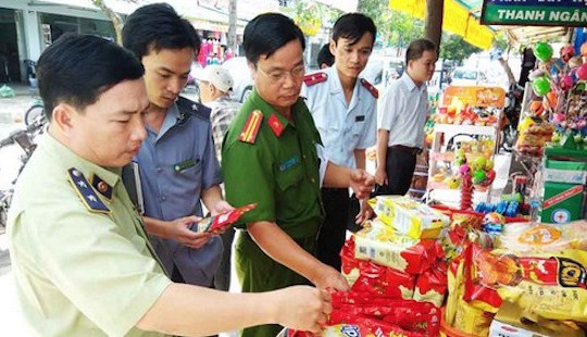 Hà Nội: Phạt 302 cơ sở vi phạm ATTP hơn 700 triệu đồng
