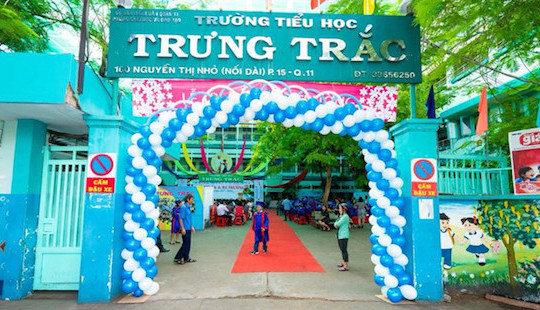 TP.HCM: 22 học sinh nhập viện cấp cứu nghi ngộ độc