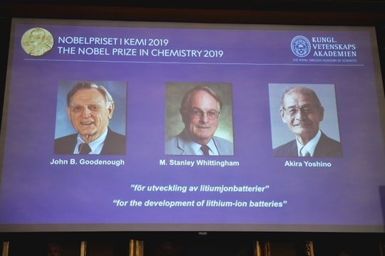 Bộ ba nhà khoa học Mỹ-Anh-Nhật giành giải Nobel hóa học cho nghiên cứu pin lithium-ion