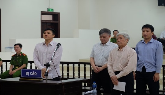 Xét xử phúc thẩm vụ án lạm dụng chức vụ quyền hạn chiếm đoạt tài sản xảy ra tại Vinashin