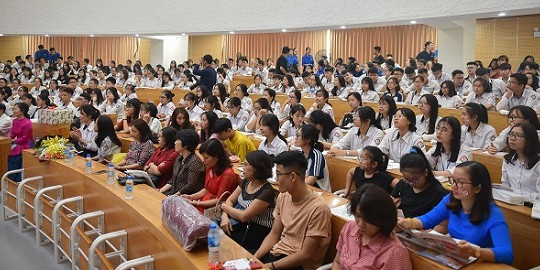 Hơn 200 học sinh Nam Định tham gia trải nghiệm Đại học – định hướng tương lai