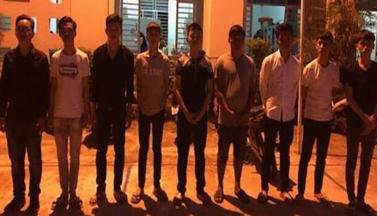 Nhóm côn đồ chém nhầm nhân viên quán nhậu