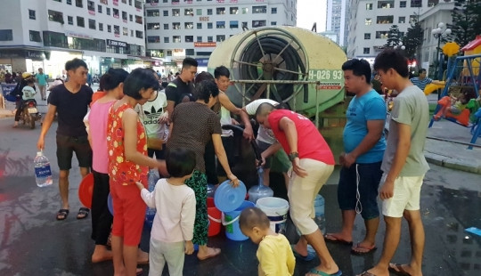 Trên 2000 cuộc điện thoại xin hỗ trợ nước sạch