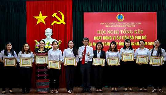 Hội nghị tổng kết hoạt động Ban vì sự tiến bộ của phụ nữ TAND tỉnh Quảng Nam