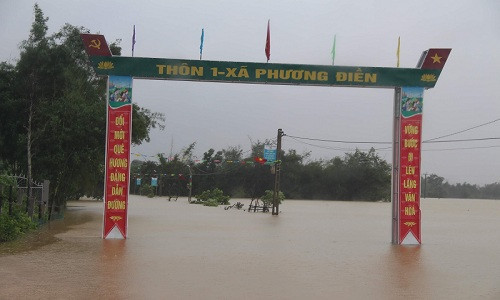 Hà Tĩnh: Mưa kéo dài, lũ lên cao, hàng ngàn học sinh phải nghỉ học