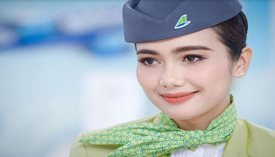 Gặp gỡ “Bông hồng Thái” với tấm lòng nhân ái trong dàn tiếp viên xinh đẹp của Bamboo Airways