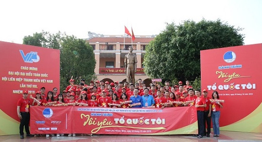 100 thanh niên tiêu biểu tham gia hành trình "Tôi yêu tổ quốc tôi"