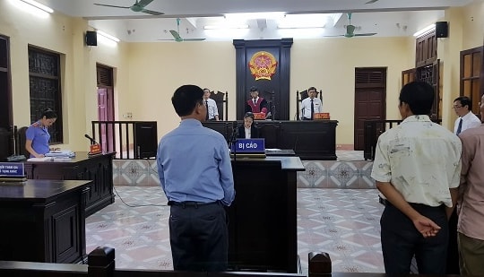 Hoãn xét xử sơ thẩm lần hai vụ việc tàng trữ trái phép chất ma túy