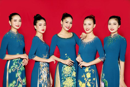 Nhà thiết kế Thu Hà và niềm đam mê tà áo dài Việt qua BST Hương sắc bốn mùa