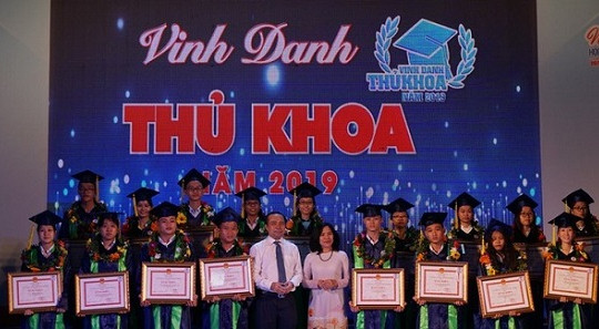 66 thủ khoa xuất sắc năm 2019 ở TP. HCM được vinh danh