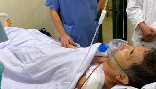Cứu sống bệnh nhân người Nhật bị nhồi máu cơ tim sau ca mổ kết xương