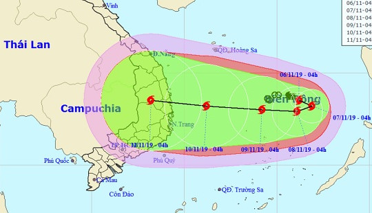 Bão số 6 giật cấp 13 di chuyển dị thường trên Biển Đông