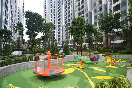 Cư dân Imperia Sky Garden háo hức nhận nhà mới
