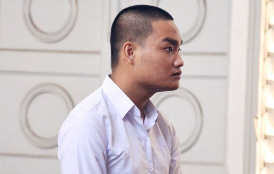 Đòi "yêu" không được, thiếu niên giết bạn gái, hiếp dâm, cướp tài sản