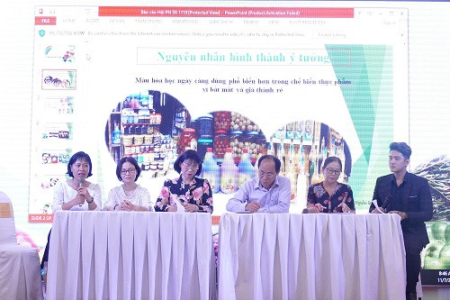Hơn 30 gian hàng tại Hội chợ kết nối thiêu thụ nông sản thực phẩm an toàn