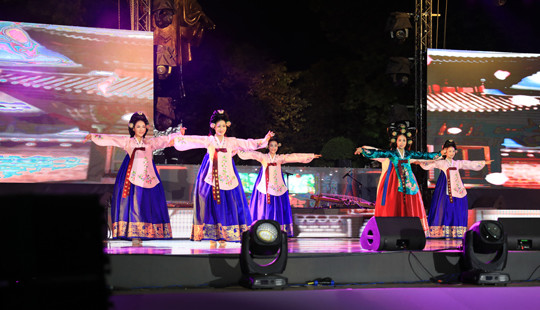 Ngoài Kpop Hip Hop Festa và Đại tiệc V-Pop, Lễ hội văn hóa và ẩm thực Việt Hàn có gì?
