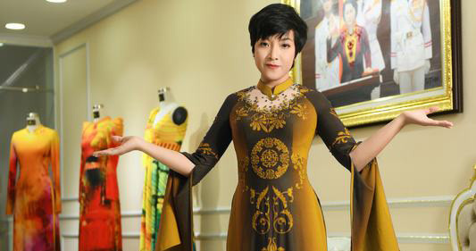 MC Thảo Vân đẹp ngỡ ngàng trong lần đầu làm mẫu ảnh diện áo dài dành riêng ngày 20/11