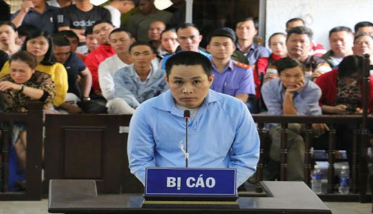 Mâu thuẫn khi đi hát karaoke, cán bộ huyện đâm chết đồng nghiệp