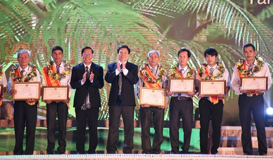 Bế mạc Lễ hội Dừa Bến Tre lần thứ 5 năm 2019
