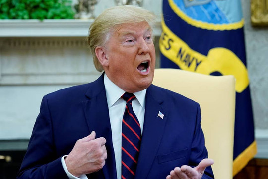 Số lượng cử tri phản đối luận tội Tổng thống Trump tăng mạnh