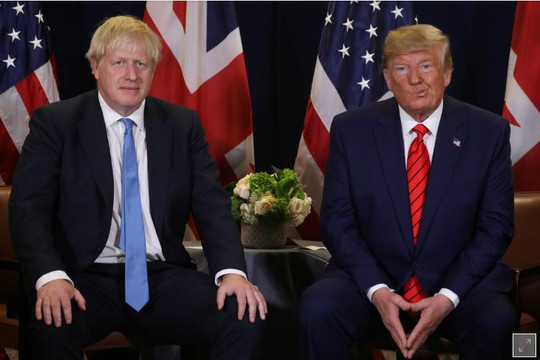 Thủ tướng Anh Johnson gửi thông điệp tới Tổng thống Trump: Hãy tránh xa cuộc bầu cử Anh
