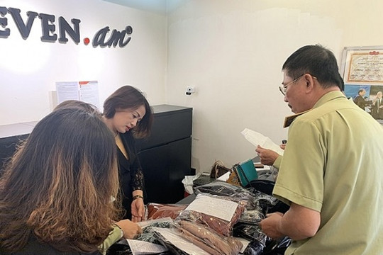 Seven.AM bị phạt 170 triệu đồng vì sửa chữa nhãn mác